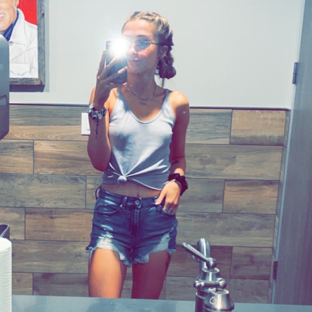 Meet your Posher, Krysta